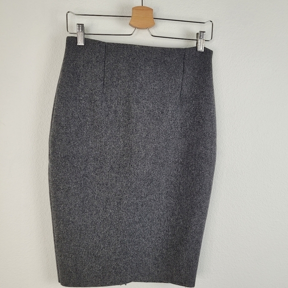 Tish Cox classic gray wool midi skirt - Picture 7 of 7